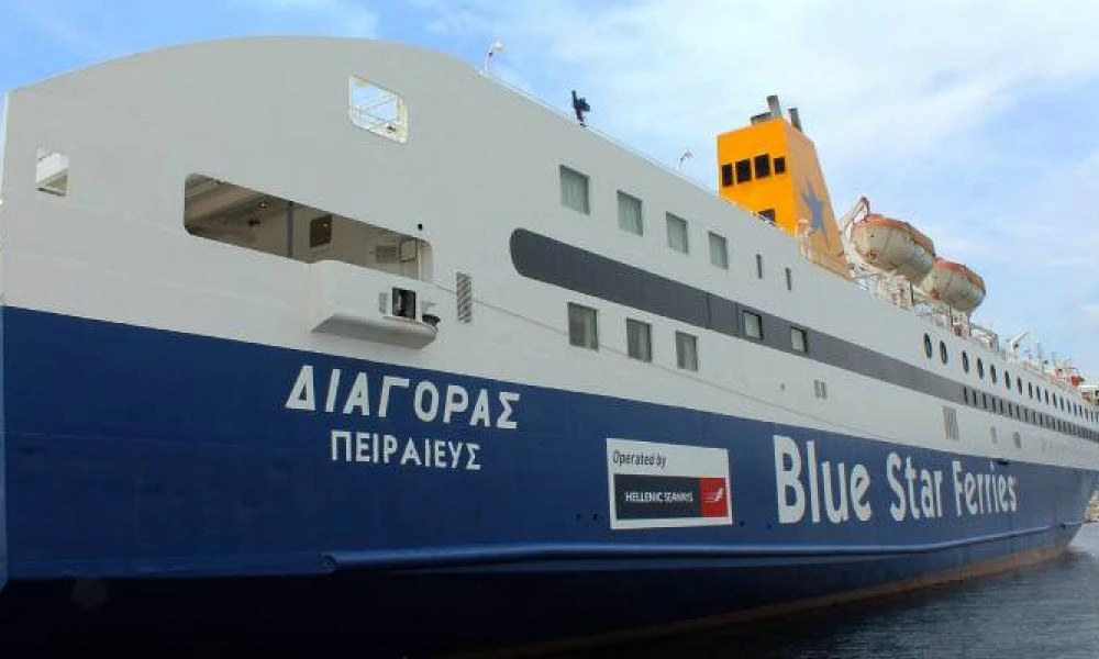 Καπετάνιος πλοίου στον Πειραιά έσωσε τη ζωή επιβάτη